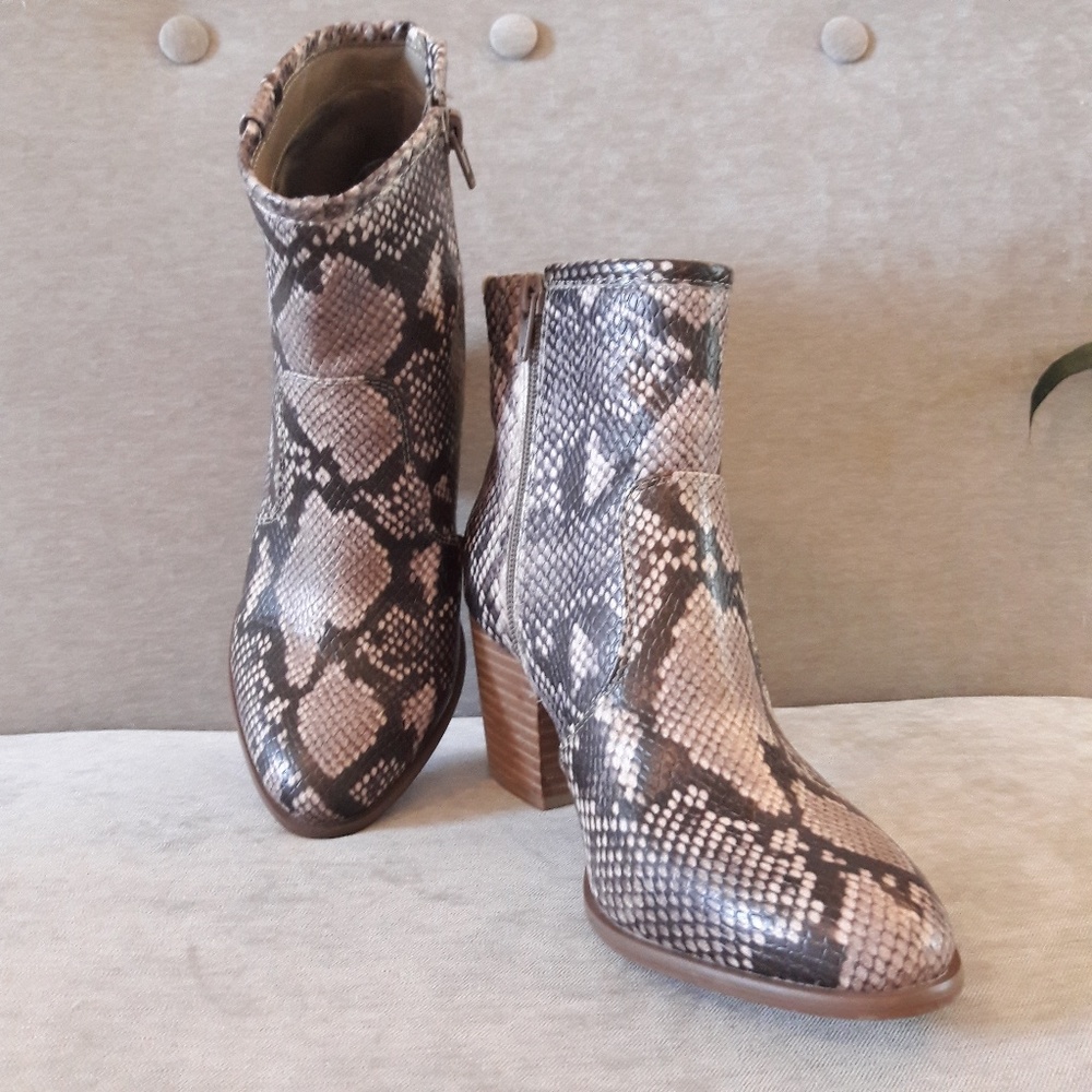Carlos Santana snakeskin ROWAN ankle boots